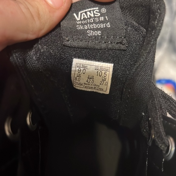 Vans - Picture 4 of 4